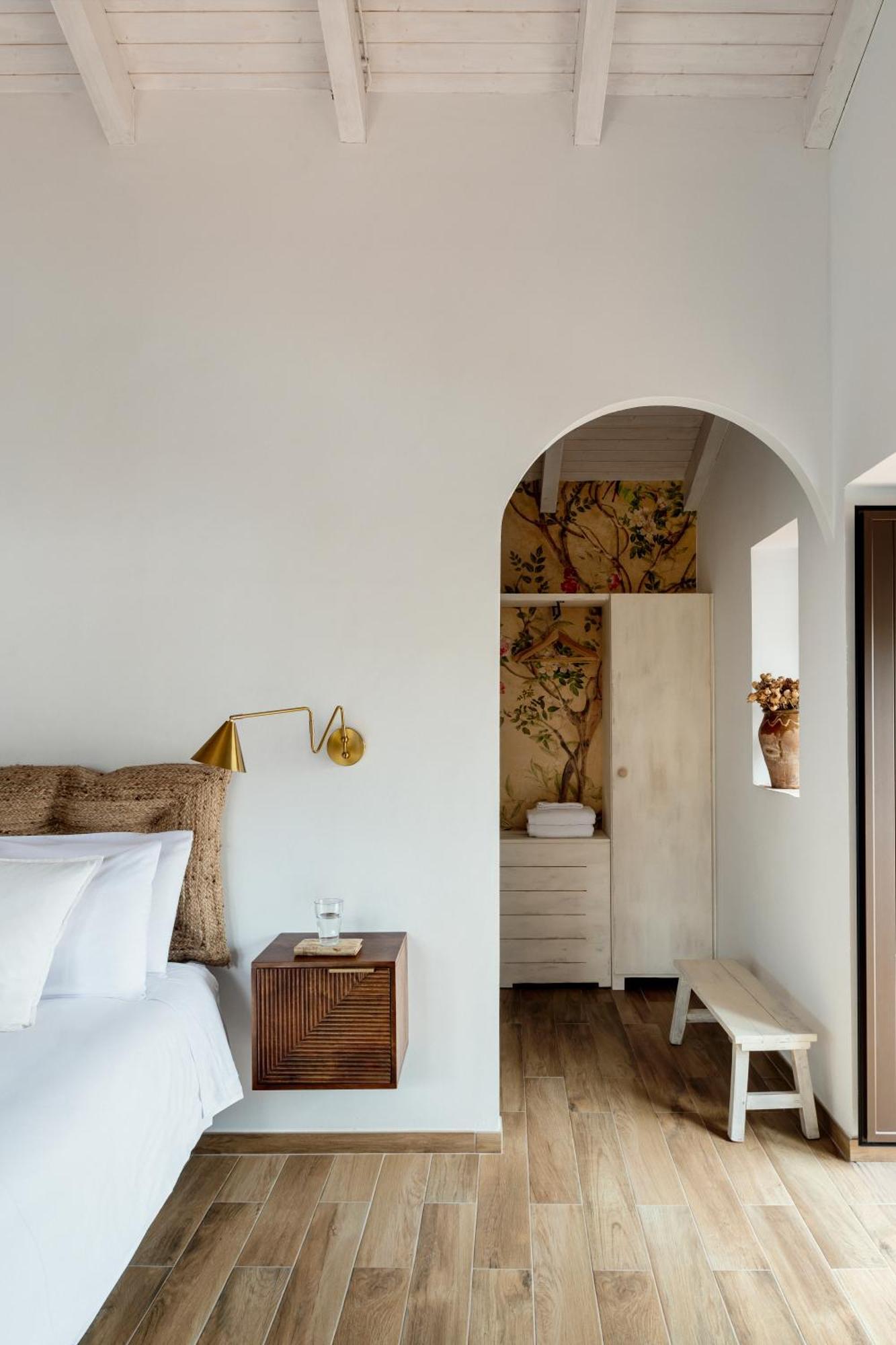 Apartamentos Turisticos El Patio Del Nogal Guadalupe  Eksteriør billede